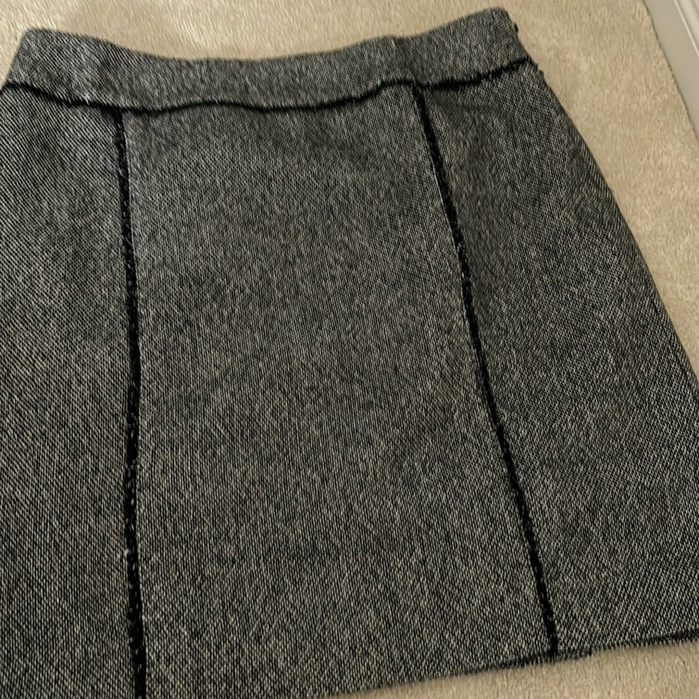 Black and silver tweed skirt.